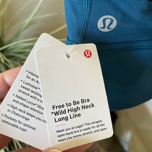NEW Lululemon Bra Free To Be Wild • size 6 • Color: Blue Borealis/Pink Mist - Picture 5 of 5